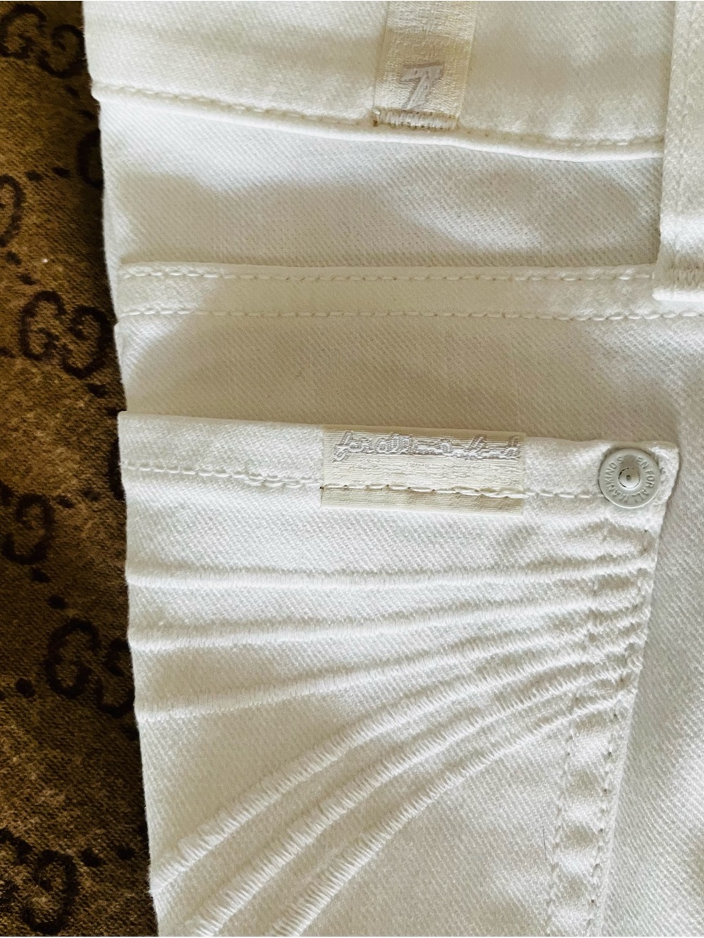 7 For All Mankind White Flared  Jeans NEW never Worn or laundered. - Picture 2 of 11